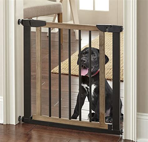 Recommended for medium size dogs 17. . Dog walks through gate illusion